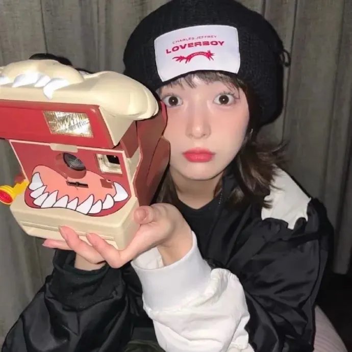 蓝色的40道阴影